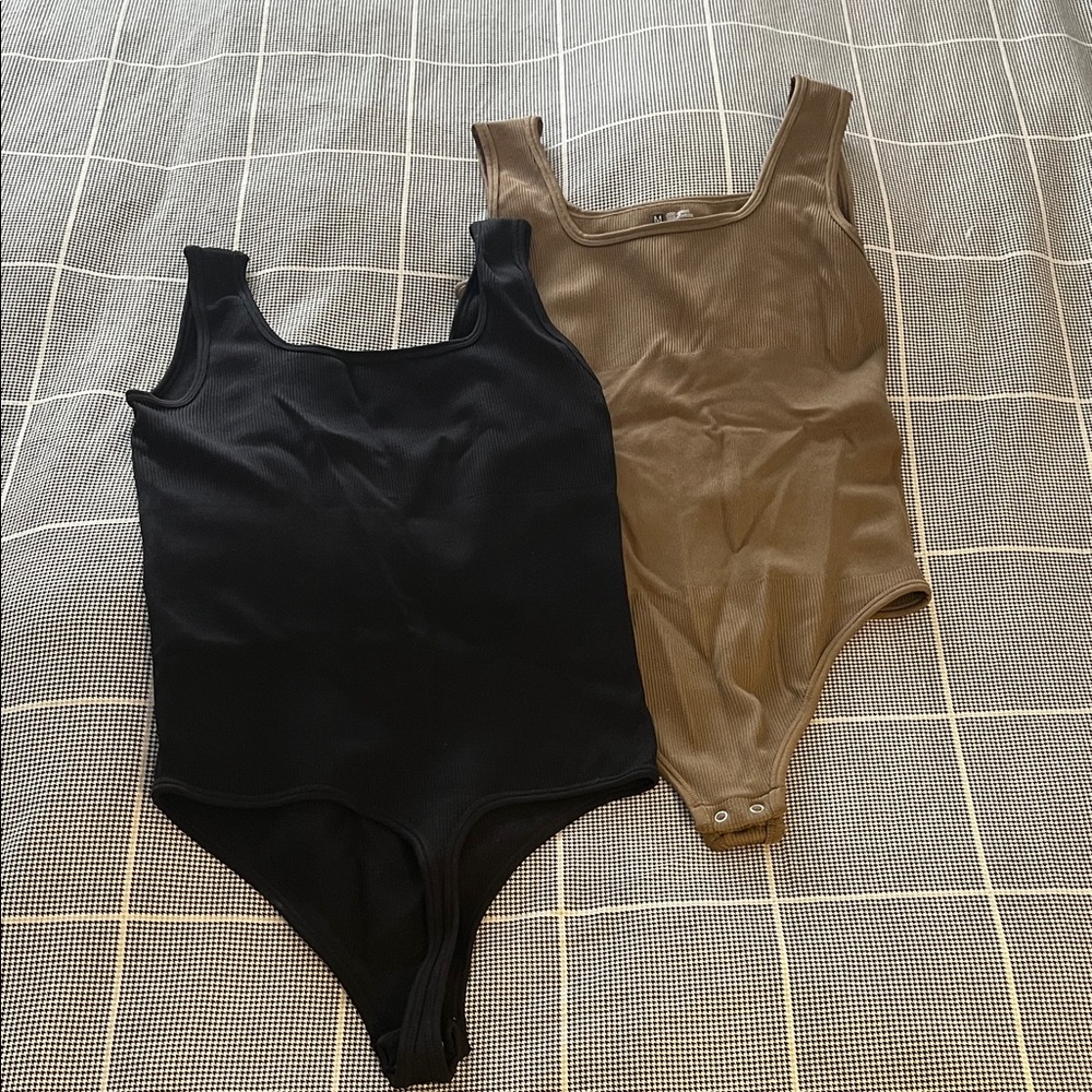 Set of 2 Bodysuits - Black and Tan